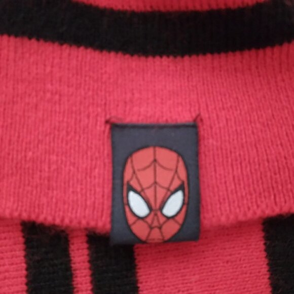 Spiderman Knit Scarf Red Black - Picture 4 of 5